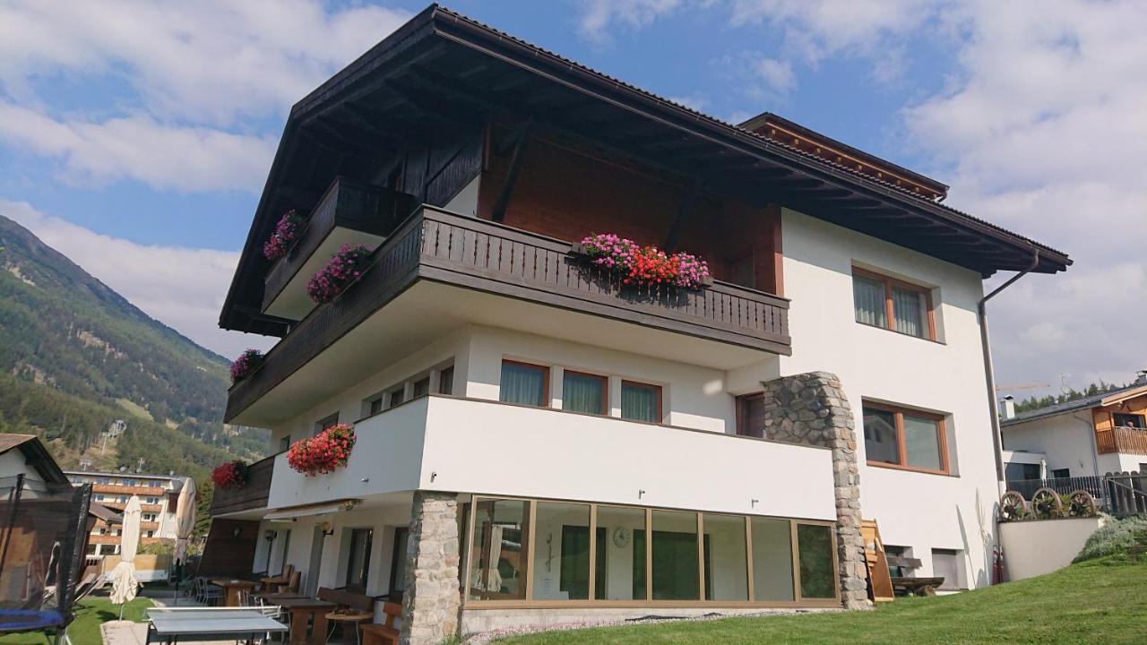 Pension Tirol San Valentino alla Muta Kültér fotó