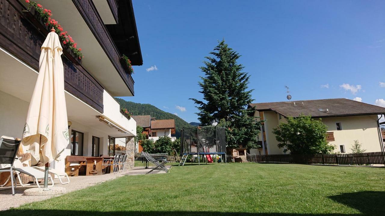 Pension Tirol San Valentino alla Muta Kültér fotó